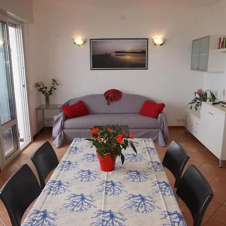 Fancy 3-room In Lignano By The By Beahost *