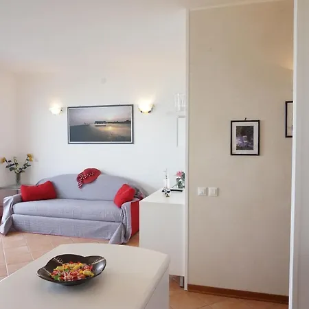 Fancy 3-room In Lignano By The By Beahost